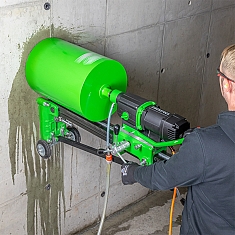 Использование двигателя для алмазного бурения Eibenstock PLD 450.2 PowerLine Использование двигателя для алмазного бурения Eibenstock PLD 450.2 PowerLine