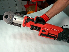 Использование пресс-клещей Voll SV 28 Использование пресс-клещей Voll SV 28